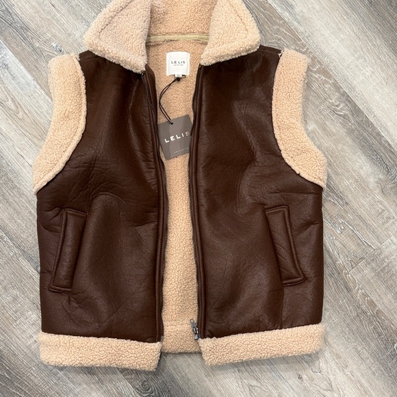 Le Lis Jackets & Blazers - NWT Le Lis Brown Faux Shearling Zip Vest with Cream Trim xs